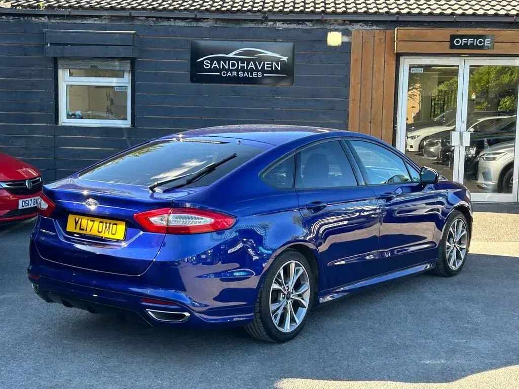 Used Ford Mondeo ST-Line 180 HP (132 kW) 2017 Blue Hatchback