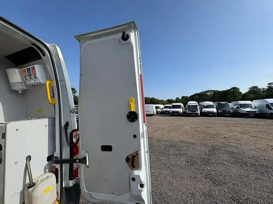 Used Vauxhall Movano 110 HP (80 kW) 2016 White MPV