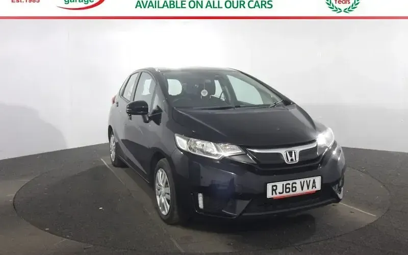 Second-hand Honda Jazz S 102 CP (75 kW) 2017 Hatchback