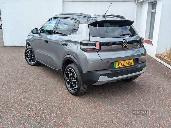 Begagnad Citroën e-C3 83 kW (113 HK) 2025 Grå Halvkombi