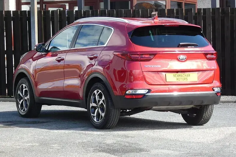 Used Kia Sportage 130 HP (95 kW) 2018 Red SUV