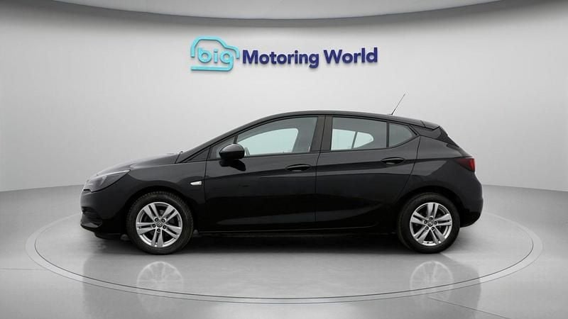 Used Vauxhall Astra Business Edition 131 HP (96 kW) 2020 Black Hatchback