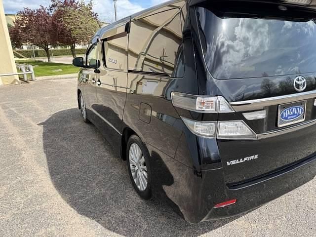 Usado Toyota Alphard 2013 Preto Monovolume