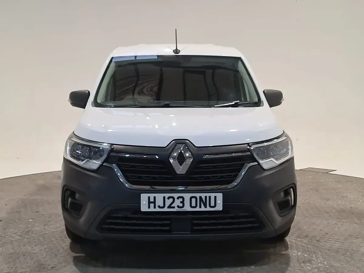 Used Renault Kangoo 95 HP (69 kW) 2023 White MPV