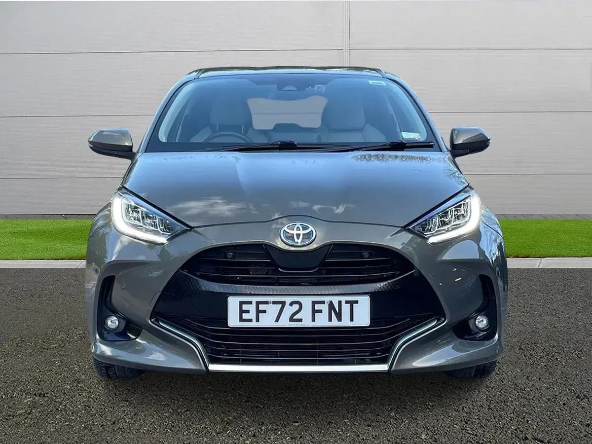 Used Toyota Yaris 116 HP (85 kW) 2022 Bronze Hatchback