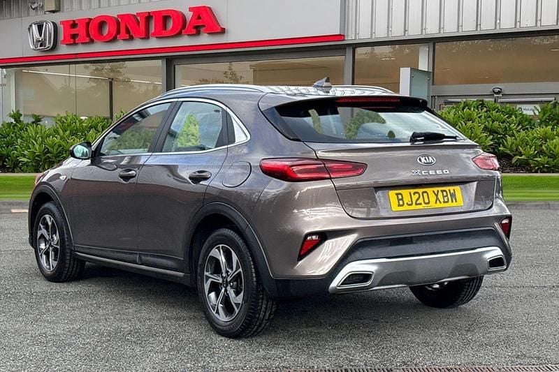 Used Kia XCeed 2020 Brown SUV