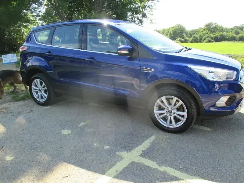 Used Ford Kuga Zetec 120 HP (88 kW) 2017 Blue SUV