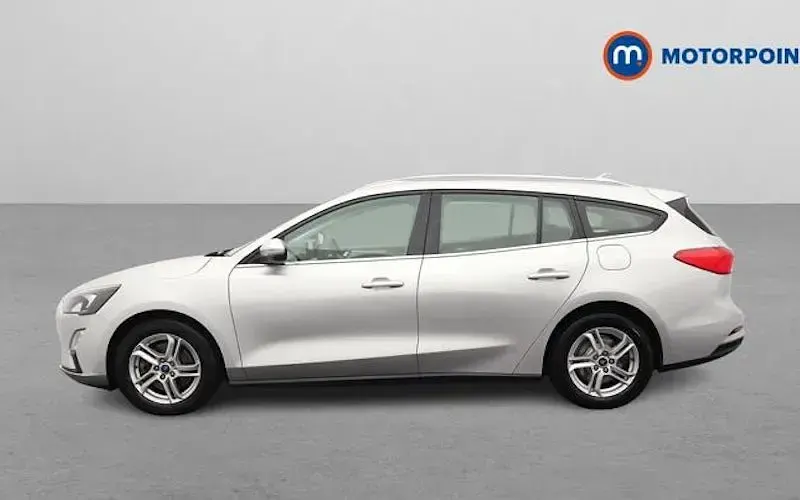 Used Ford Focus Zetec 125 HP (91 kW) 2021 Silver Estate