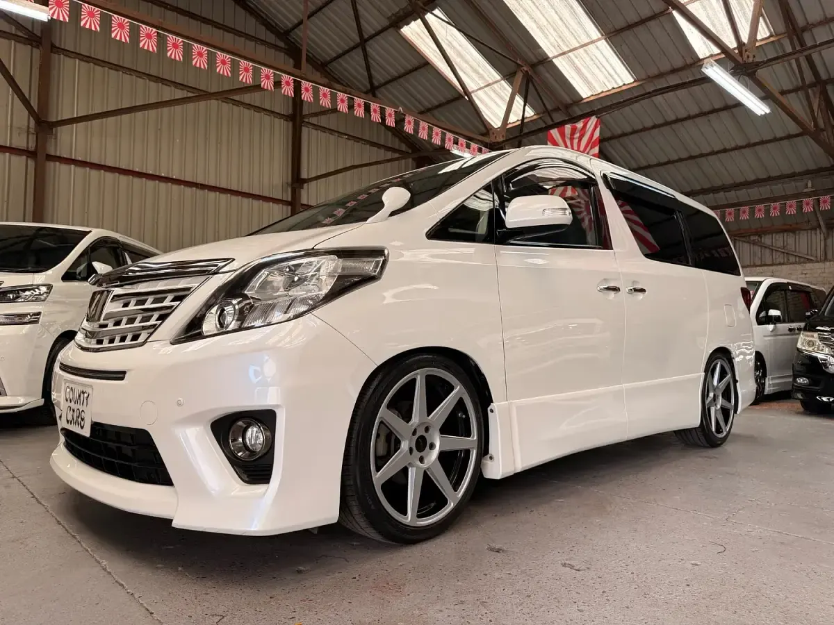 Used Toyota Alphard 2014 White MPV