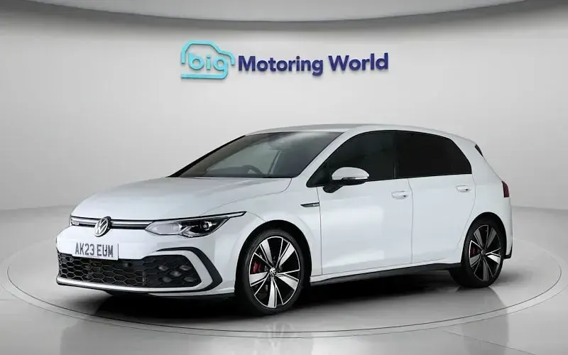 Second-hand VW Golf VIII GTD 200 CP (147 kW) 2023 Alb Hatchback