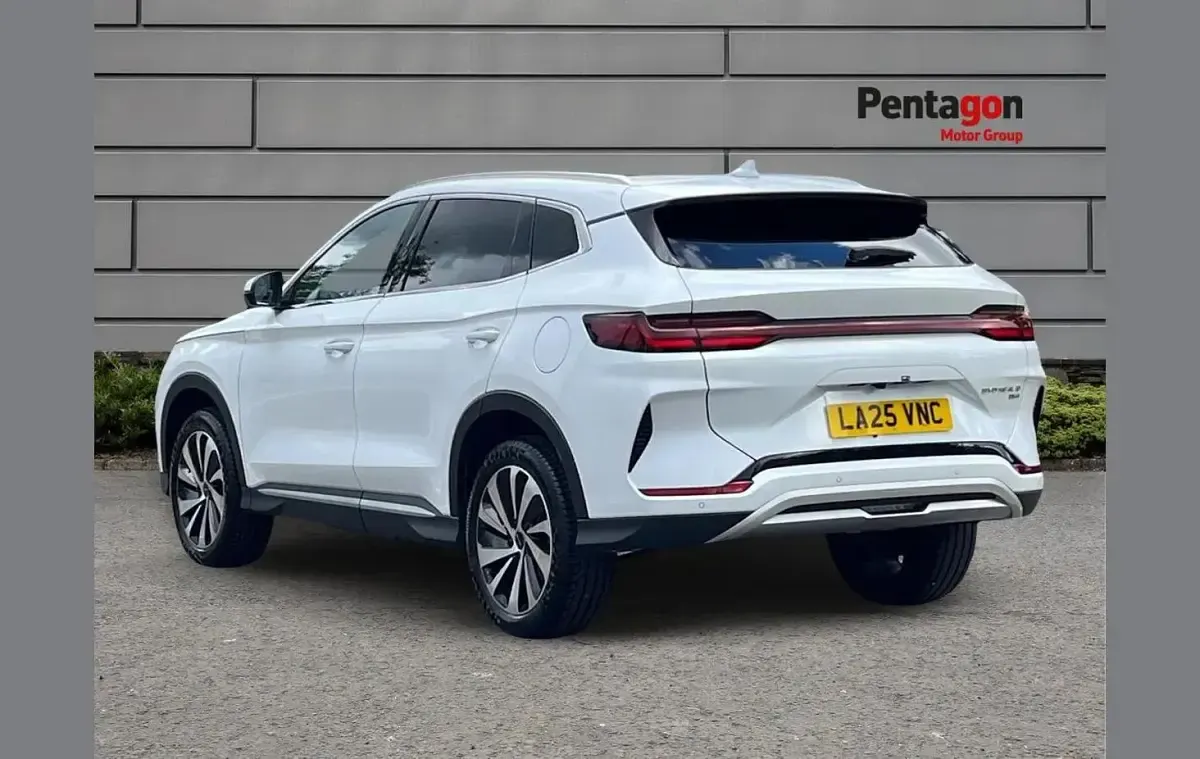 Used BYD Seal U Boost 218 HP (160 kW) 2025 White SUV