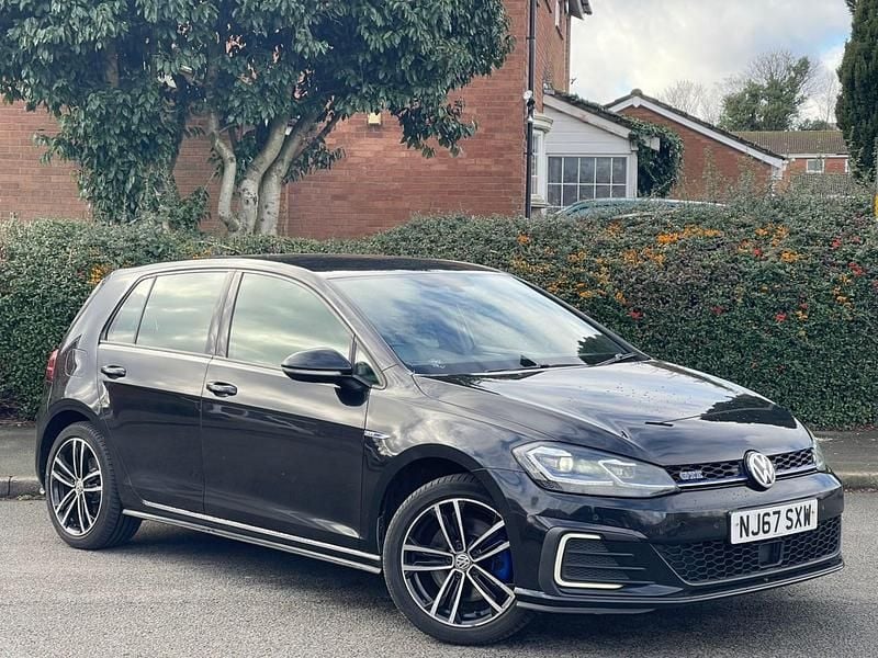 Used VW Golf VII GTE 204 HP (150 kW) 2017 Black Hatchback