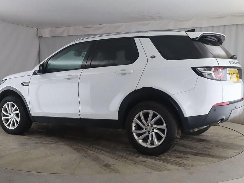 Used Land Rover Discovery Sport SE 2016 White SUV