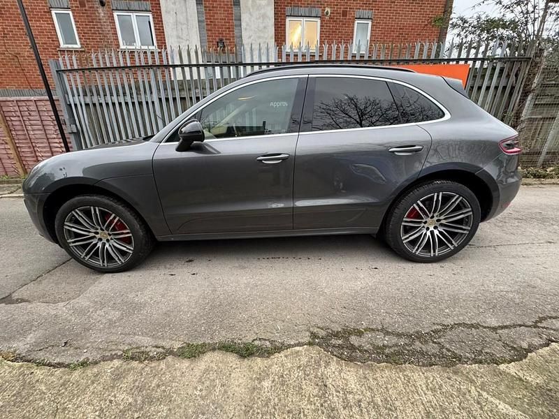 Used Porsche Macan Turbo 400 HP (294 kW) 2014 Grey SUV