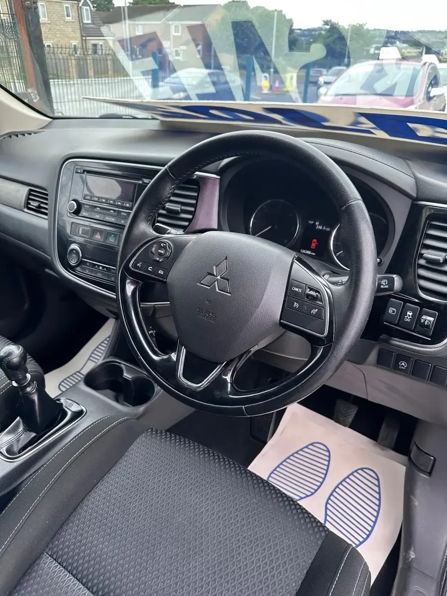 Used Mitsubishi Outlander 150 HP (110 kW) 2016 Grey SUV