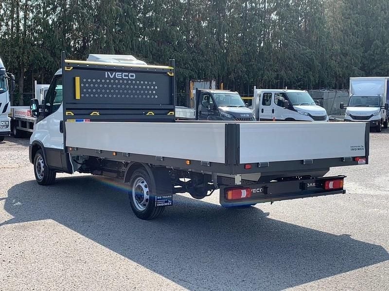 New Iveco Daily 140 HP (102 kW) 2025 White