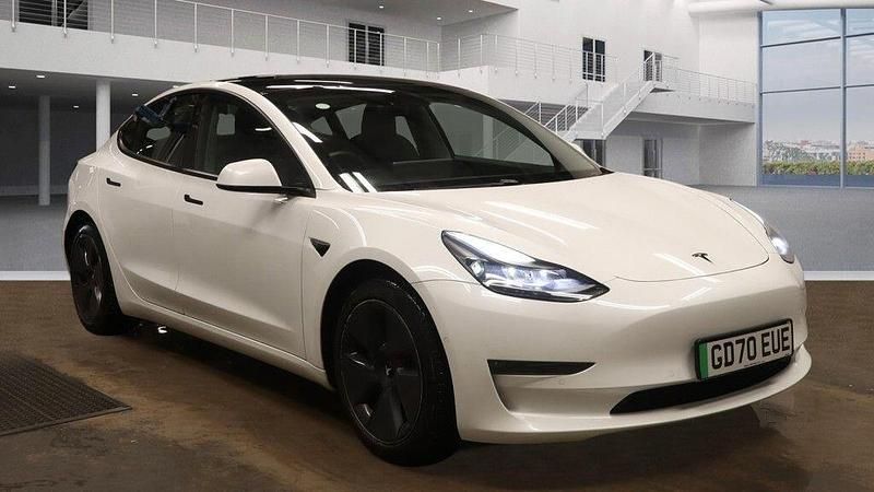 White Used 2020 Tesla Model 3 Long Range AWD Sedan | £18,995 (A bit pricey) - Image 1/4