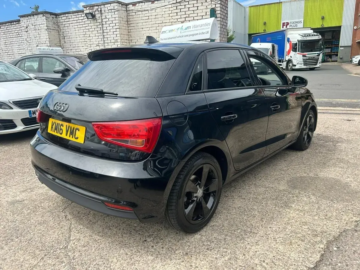 Begagnad Audi A1 Sportback Sport 116 HK (85 kW) 2016 Svart Halvkombi