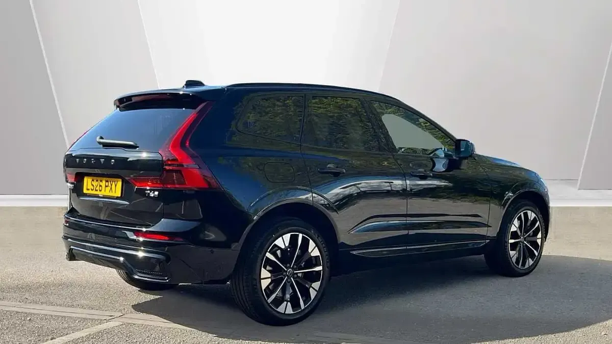New Volvo XC60 Plus 345 HP (253 kW) 2026 Black SUV