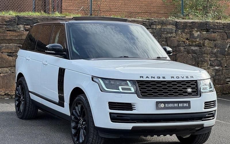Used 2017 Land Rover Range Rover Vogue SUV | £18,495 (Fair price) - Image 1/4