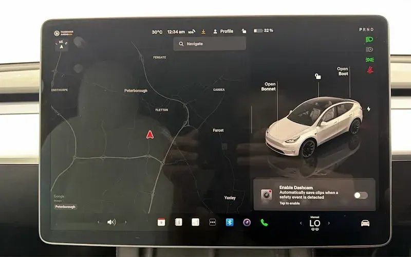 Used Tesla Model Y Long Range AWD 378 kW (514 HP) 2022 White SUV