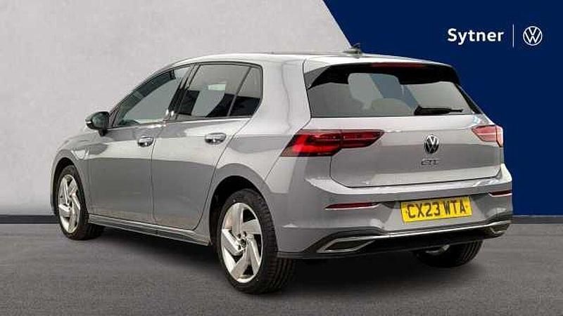 Second-hand VW Golf VIII 245 CP (180 kW) 2023