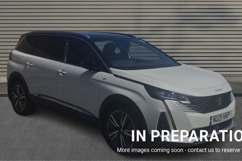 White Used 2021 Peugeot 5008 Premium MPV | £20,822 (Fair price) - Image 1/4