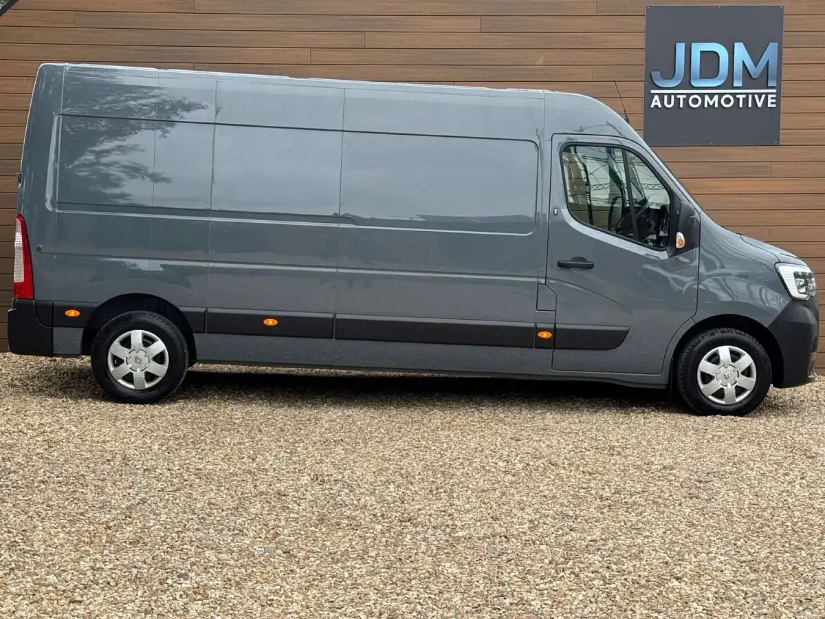 Used Renault Master Business 2021 Grey MPV