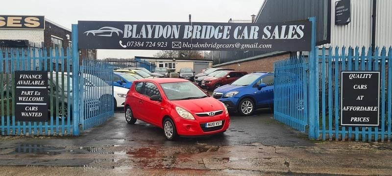 Red Used 2010 Hyundai i20 Classic Hatchback | £1,095 (Super price) - Image 1/4