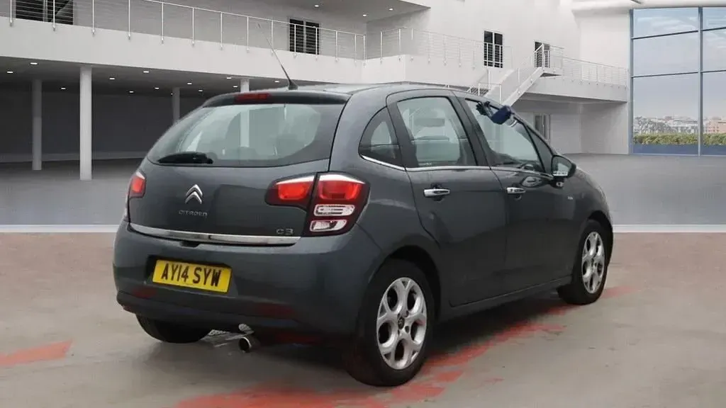 Usado Citroën C3 Exclusive 120 CV (88 kW) 2014 Gris Utilitario