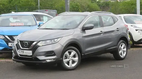 Used Nissan Qashqai Acenta 110 HP (80 kW) 2017 Grey SUV