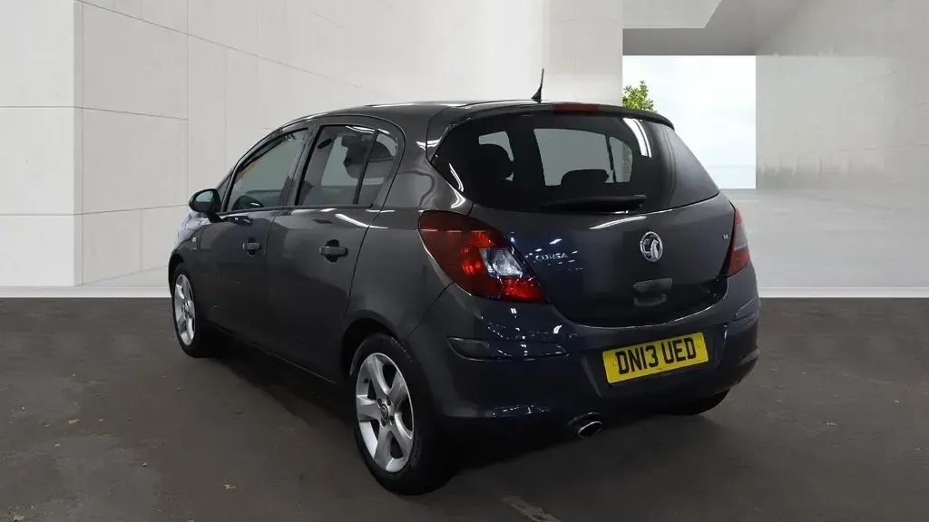 Used Vauxhall Corsa 90 HP (66 kW) 2013 Grey Hatchback