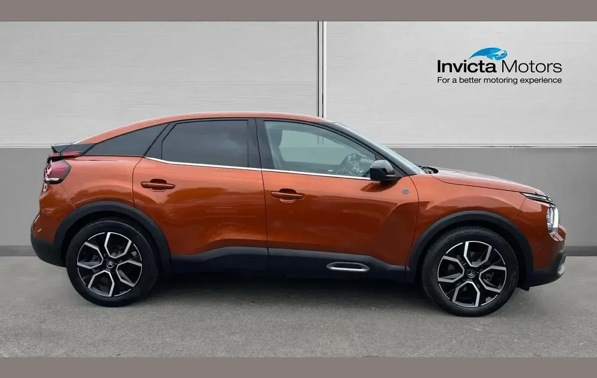 Used Citroën e-C4 Shine 100 kW (136 HP) 2023 Brown Hatchback