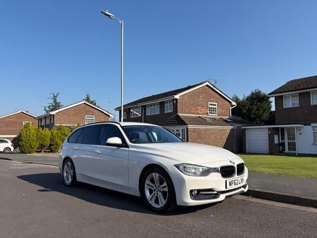 Used BMW 320 Sport Line 2012 White Estate
