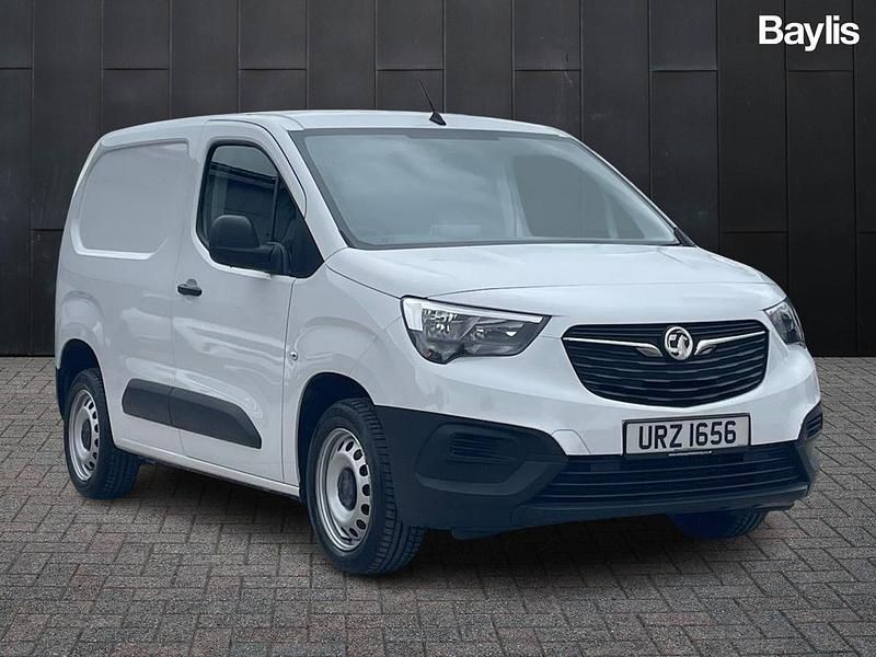 Used Vauxhall Combo 2022 White MPV
