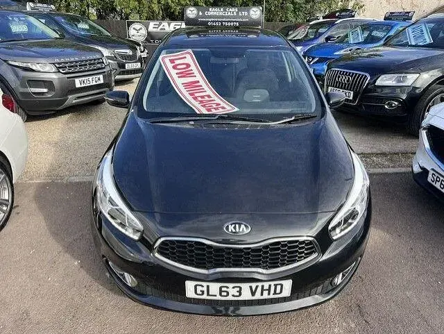 Used Kia Ceed 133 HP (97 kW) 2013 Black Hatchback