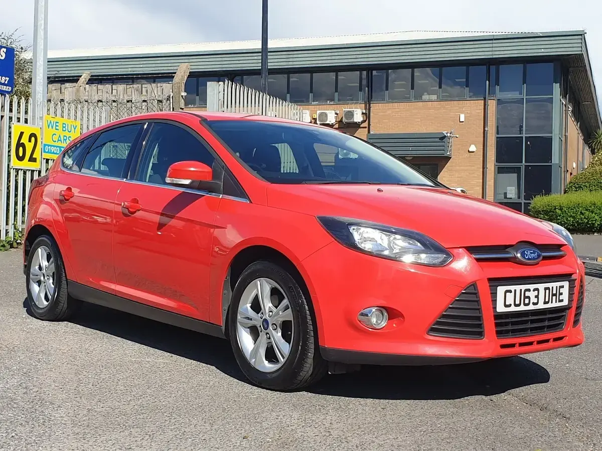 Used Ford Focus Zetec 2013 Red Hatchback