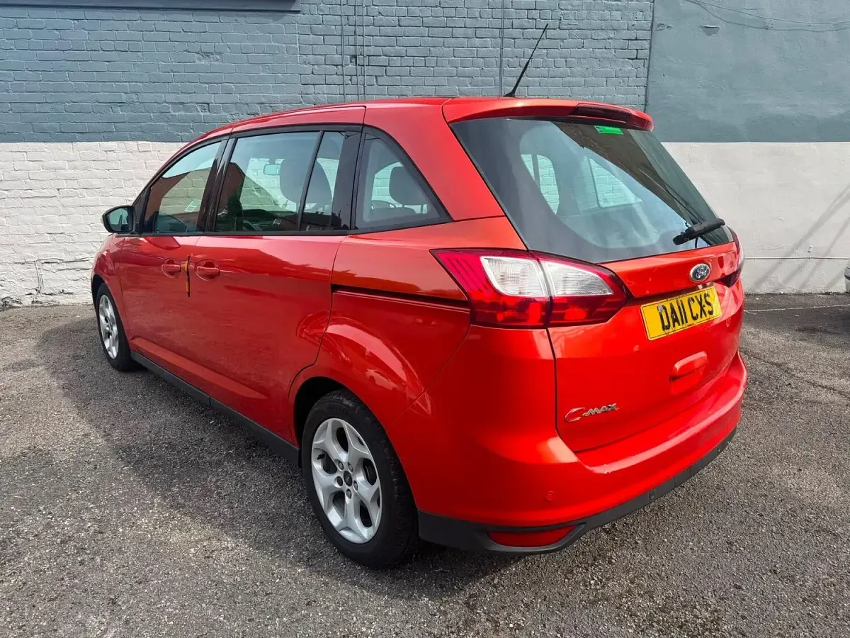 Used Ford Grand C-Max Zetec 2011 Red MPV