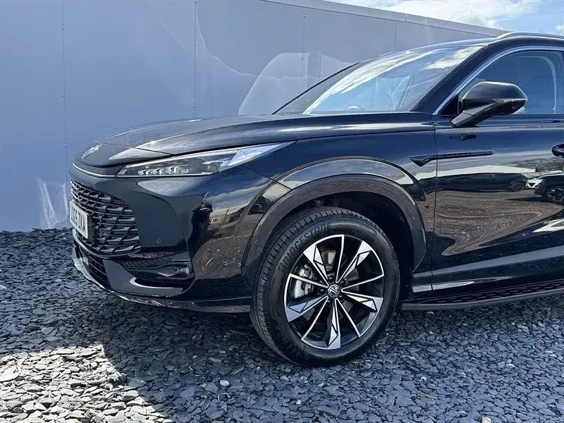 Used MG HS Trophy 2025 Black SUV