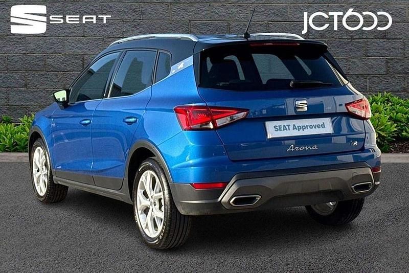 Used Seat Arona FR 108 HP (79 kW) 2023 Blue SUV