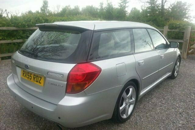 Begagnad Subaru Legacy 2005 Kombi