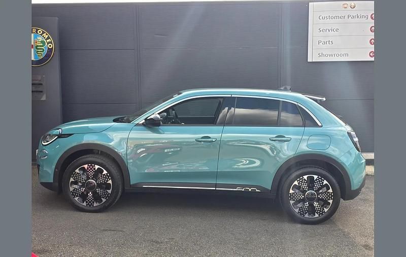 Nowe Fiat 600 La Prima 99 KM (72 kW) 2025 Other SUV