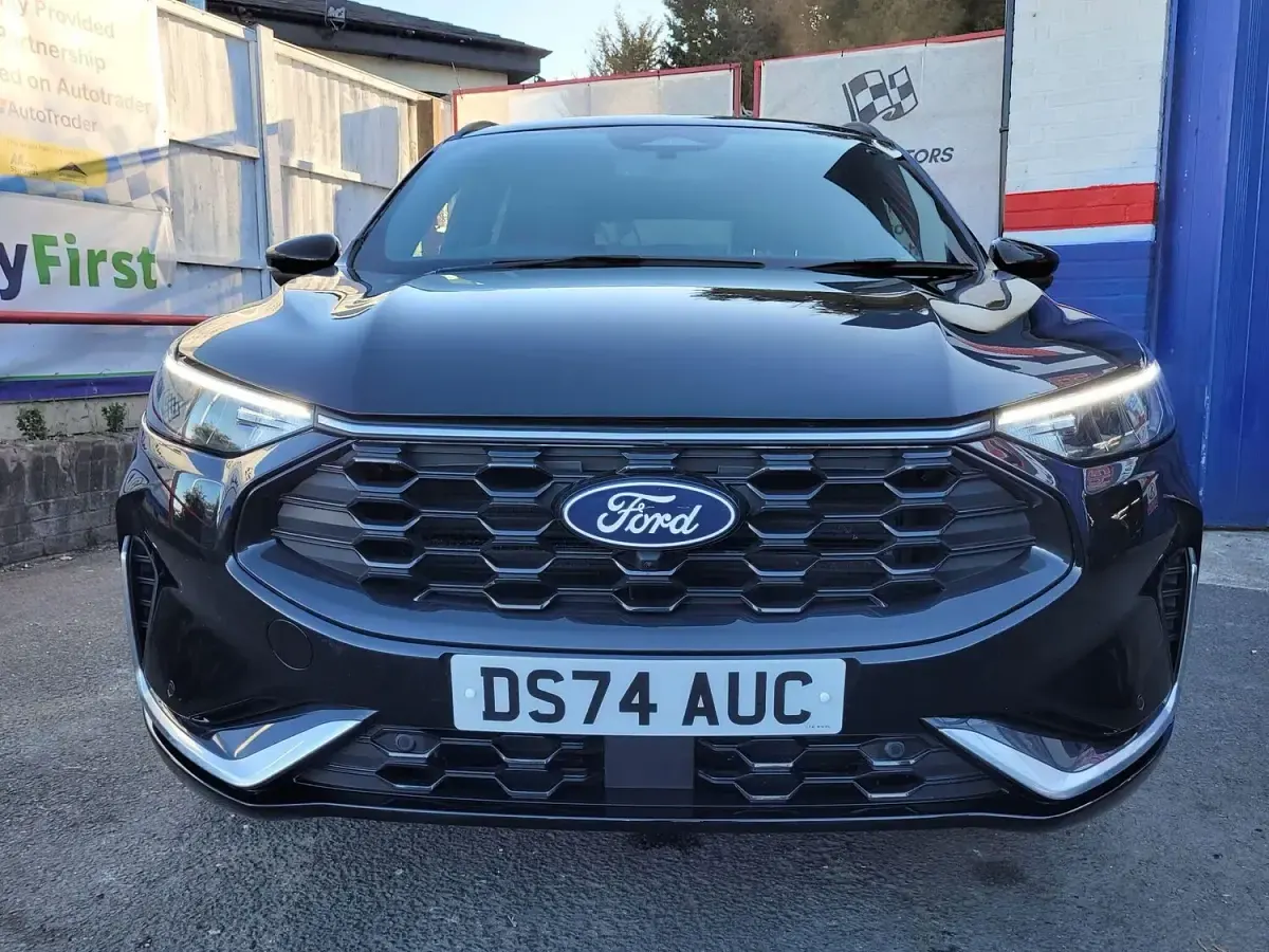 Used Ford Kuga ST-Line 180 HP (132 kW) 2024 Black SUV