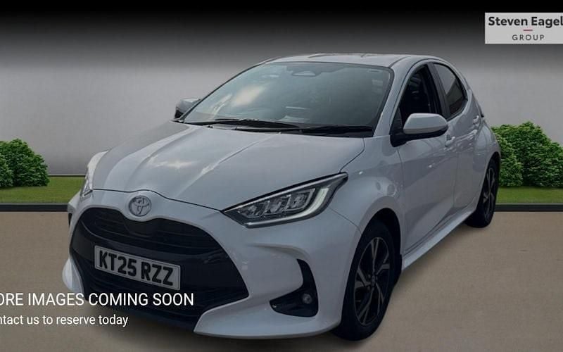 Used Toyota Yaris Hybrid Design 116 HP (85 kW) 2026 Hatchback