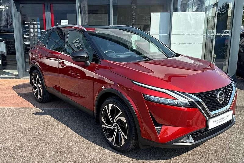 Red Used 2022 Nissan Qashqai Tekna+ SUV | £24,000 (Expensive) - Image 1/4