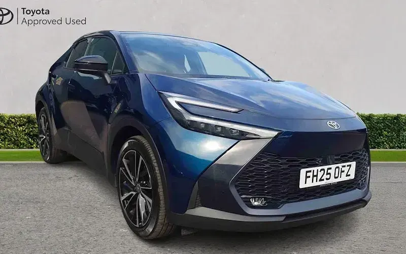 Used Toyota C-HR 223 HP (164 kW) 2025 SUV