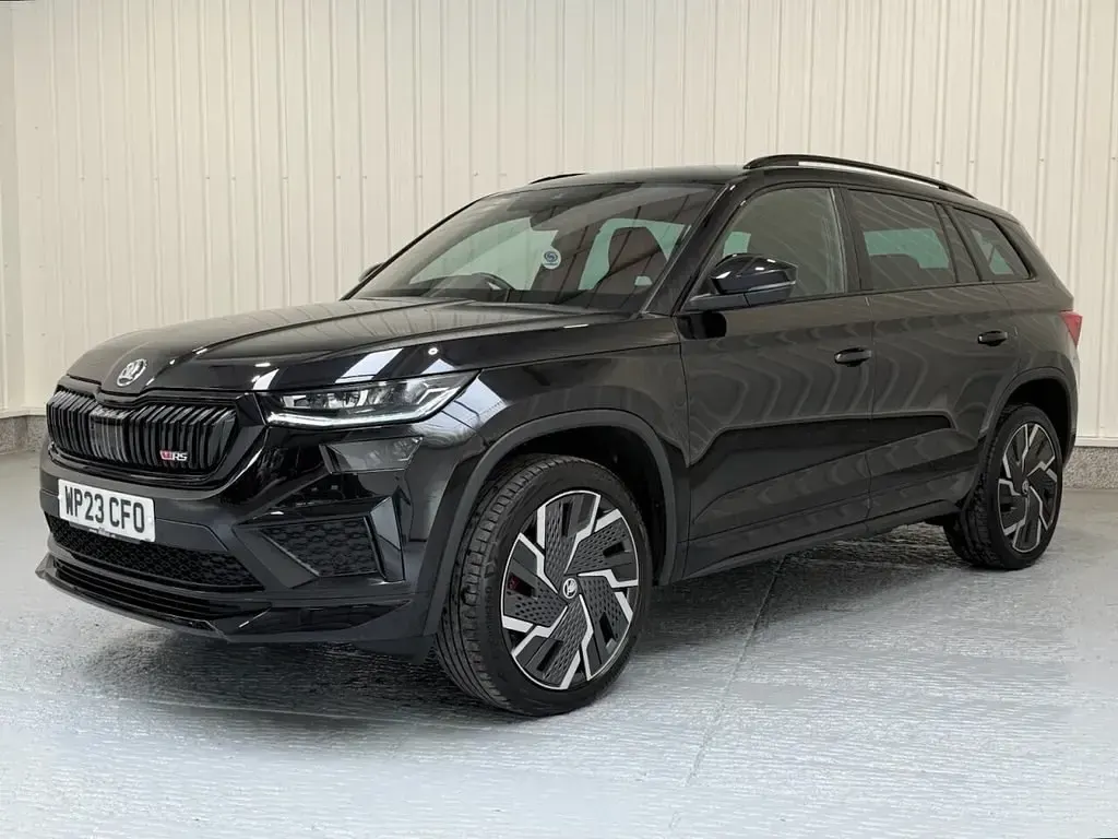 Second-hand Skoda Kodiaq vRS 245 CP (180 kW) 2023 Negru SUV