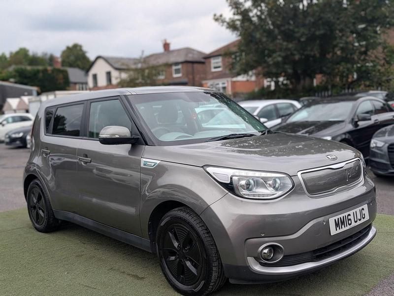 Silver Used 2016 Kia Soul EV SUV | £2,950 - Image 1/4