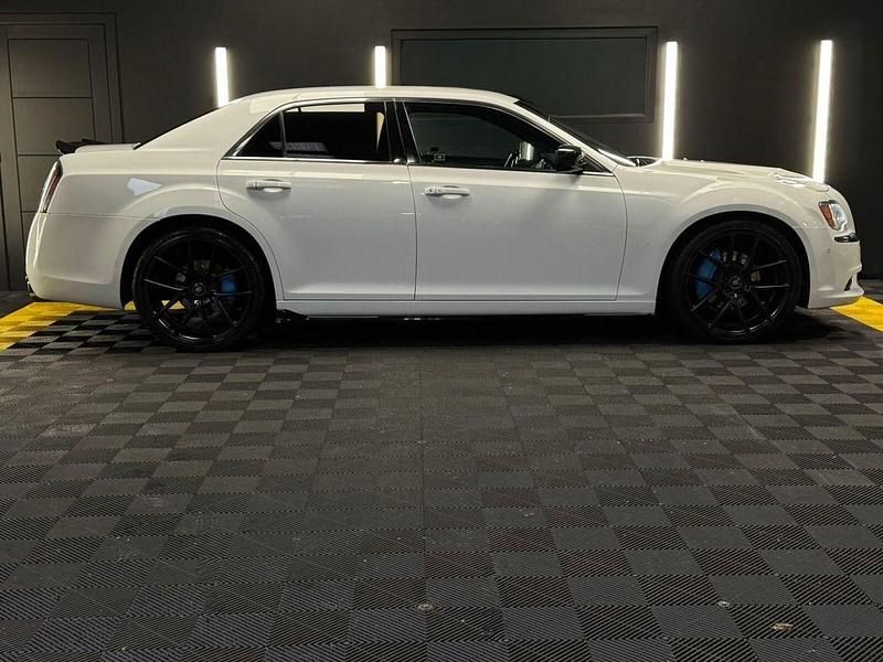 Used Chrysler 300C Limited 2013 White Sedan