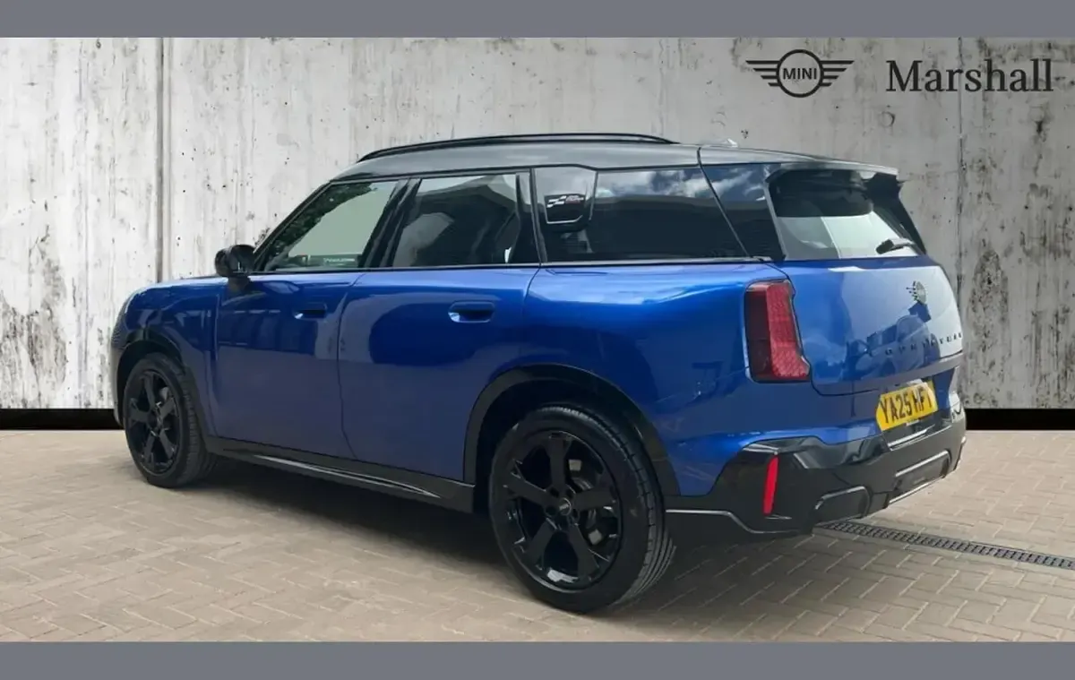 Used Mini Countryman Sport 170 HP (125 kW) 2025 Blue SUV